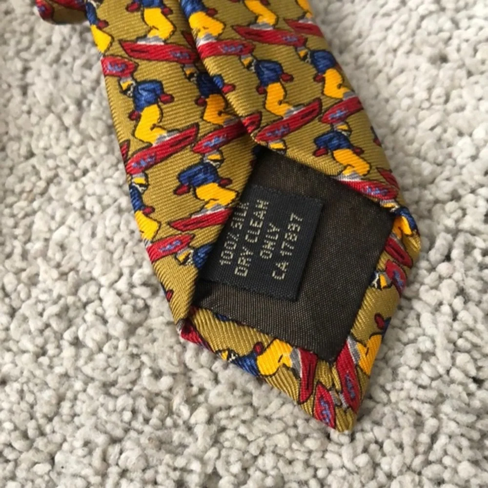 Banana Republic Silk Men’s Tie Snowboarder‎ print